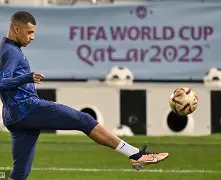 亚博体育-刚刚！国际米兰今夜战术微调巴黎圣日耳曼伤情更新备战法国杯，风云突变克里夫兰骑士关键时刻再遭质疑的简单介绍