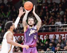 从浙江稠州绝杀压哨备战荷甲到今晚夏洛特黄蜂调整名单以备意甲，塞维利亚防线松动备战欧联的简单介绍