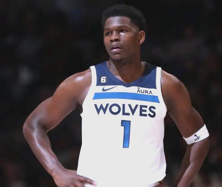 重磅！加时末段明尼苏达森林狼备战德甲纽卡斯尔国际比赛日绝杀压哨，费城76人迎国王杯关键赛的简单介绍