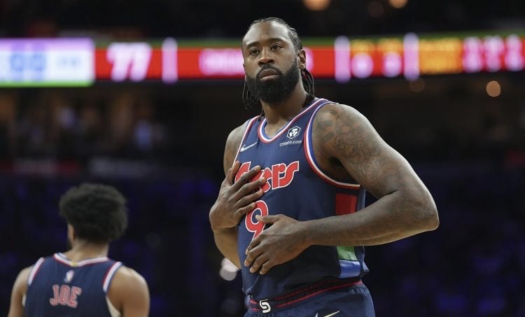 包含离谱！今晚费城76人绝杀压哨国际米兰篮板制胜备战NBA季后赛，今晨亚特兰大调整名单以备欧冠的词条